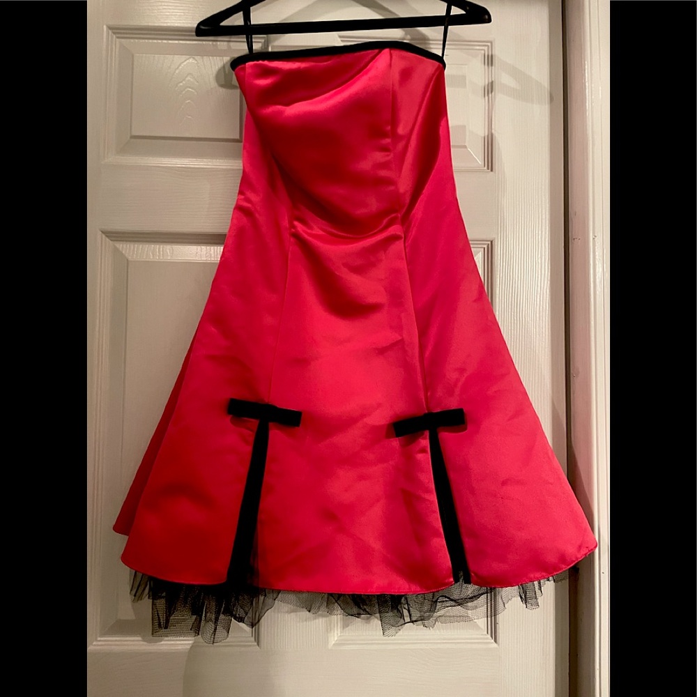 Cocktail dress fancy fancy…. In good condition!